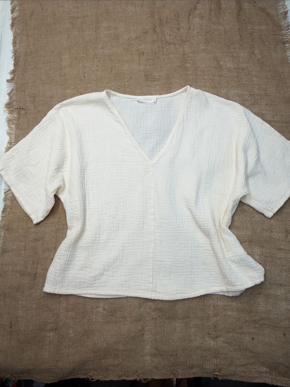 ✨ By Together Cream Woven Cotton Gauze V-Neck Top Sz S✨ - Picture 3 of 8